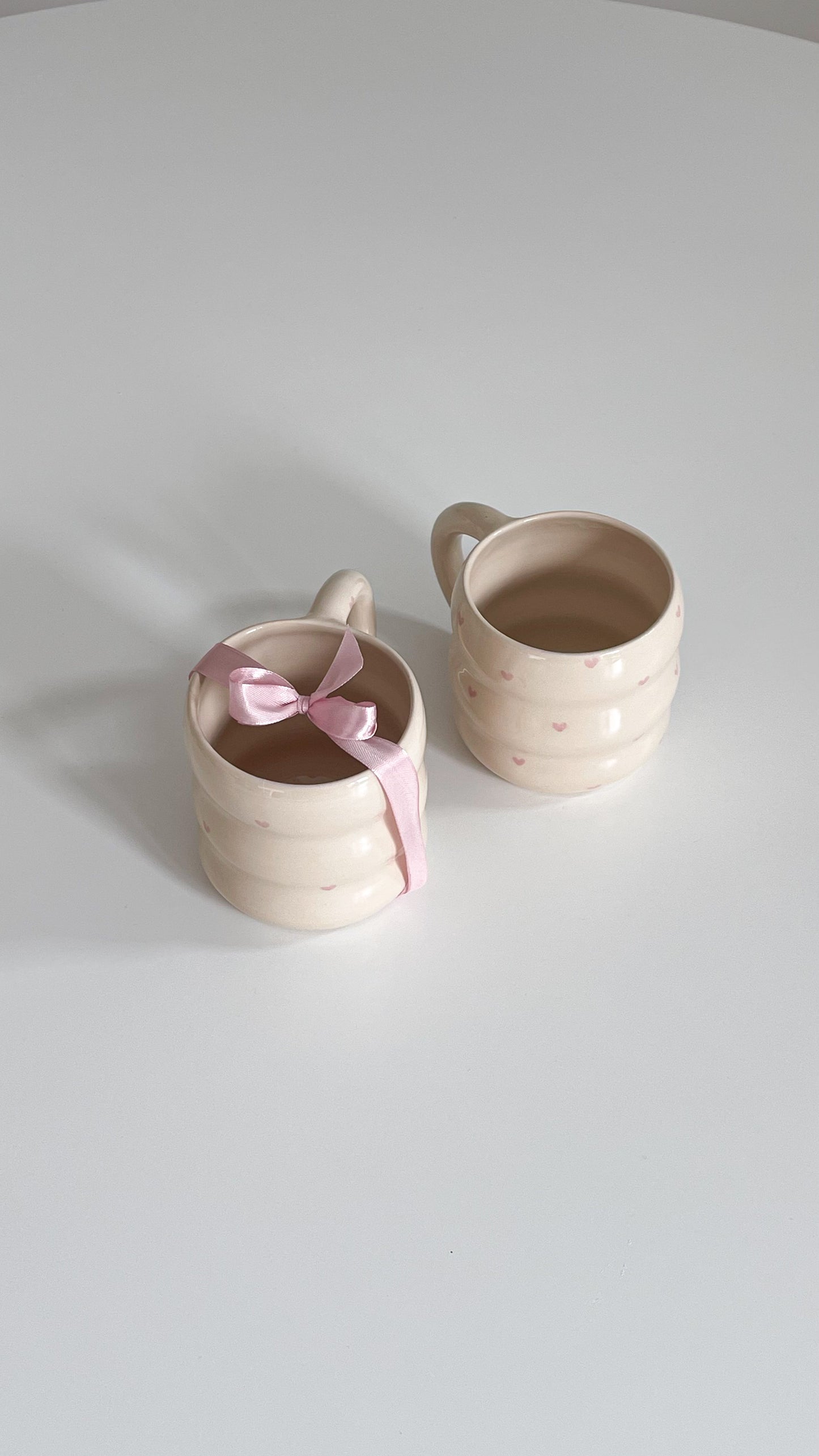 Preorder: Wavy mug 🩷