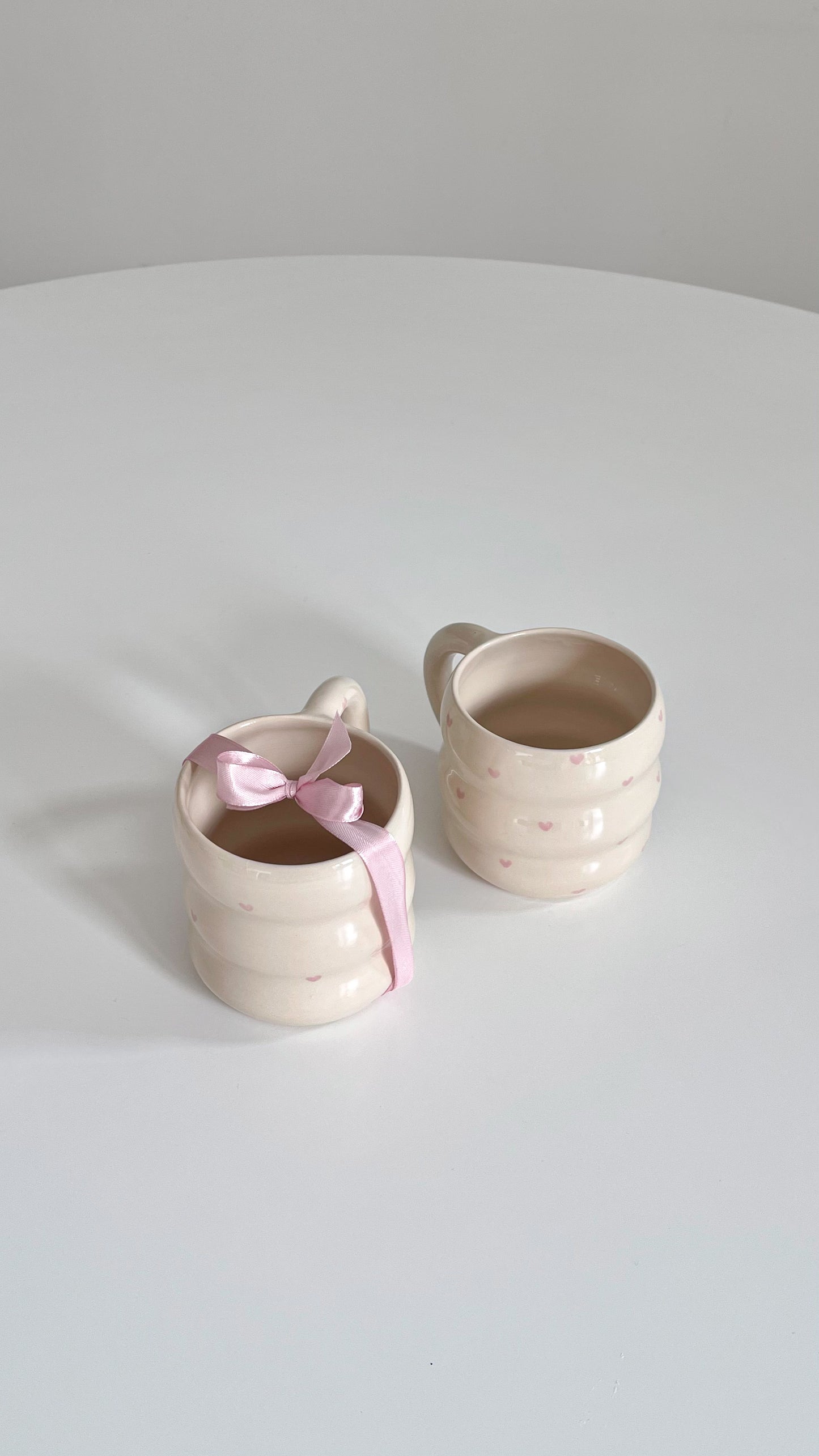 Preorder: Wavy mug 🩷