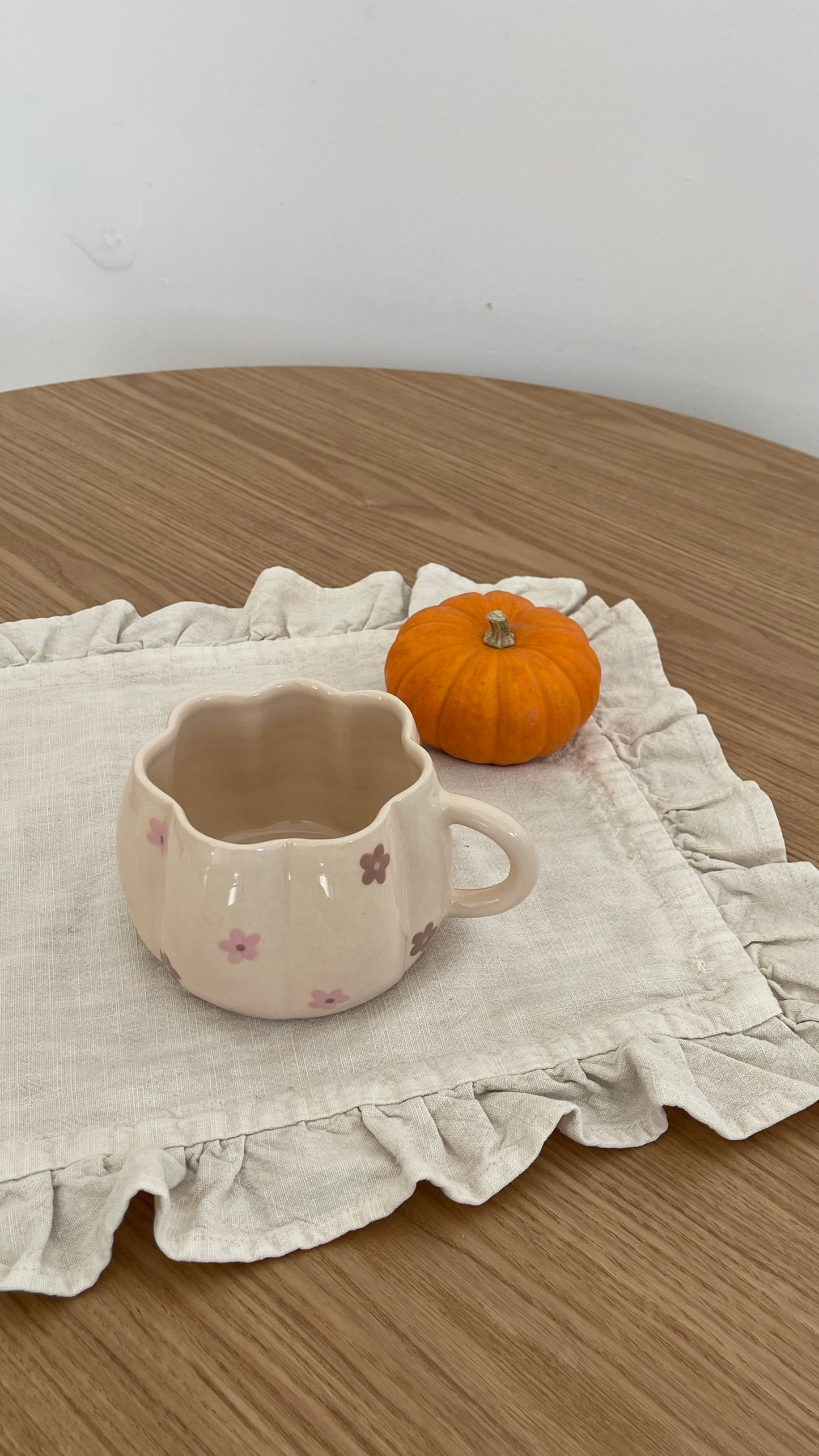 Autumn bloom mug 🩷🤎