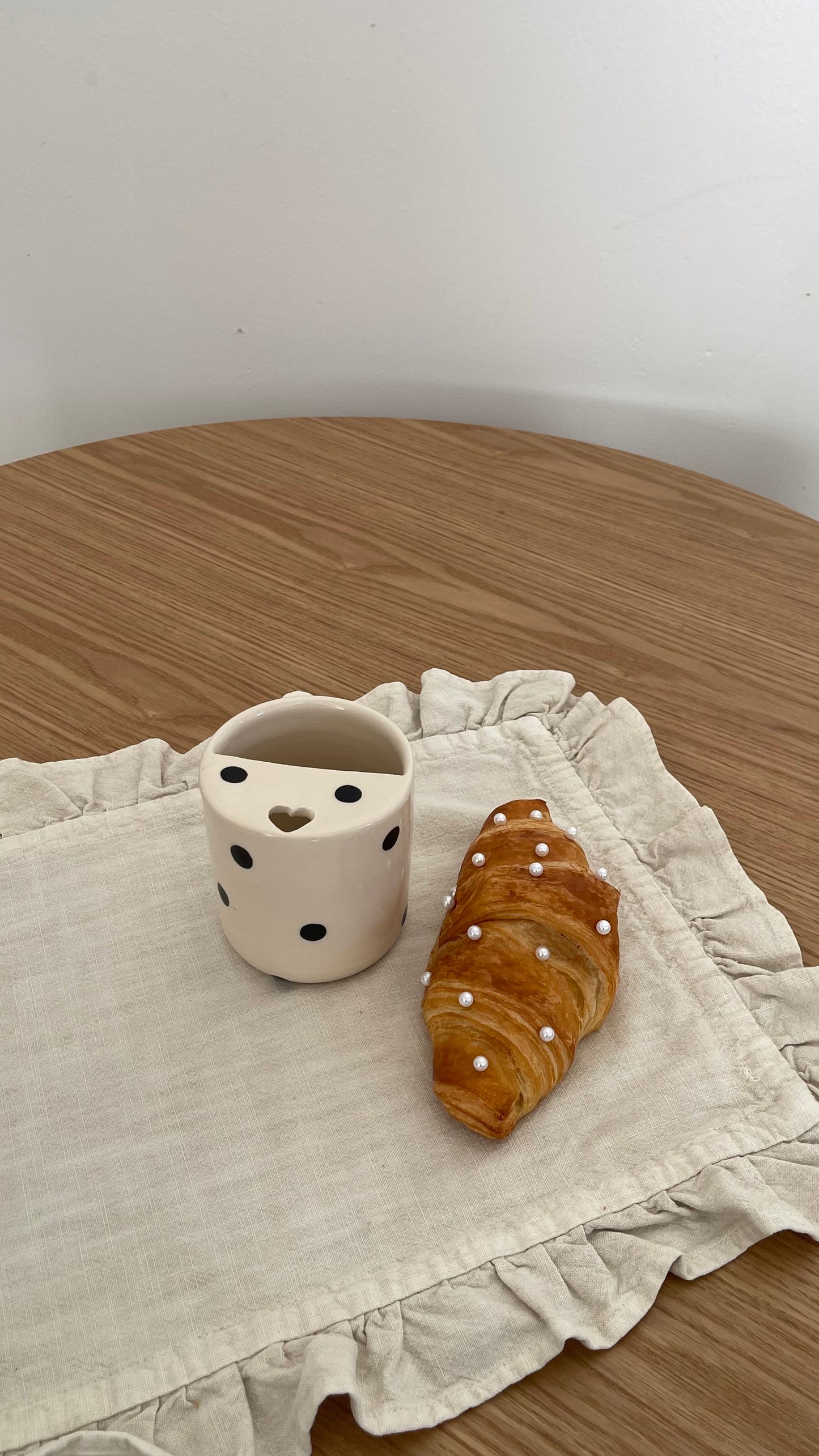 Polka dots cup 🖤
