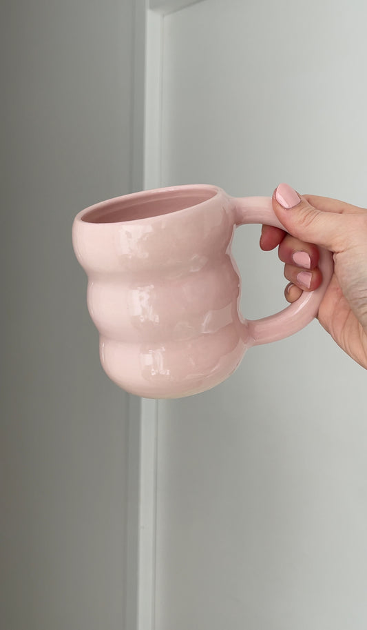 Wavy mug pink