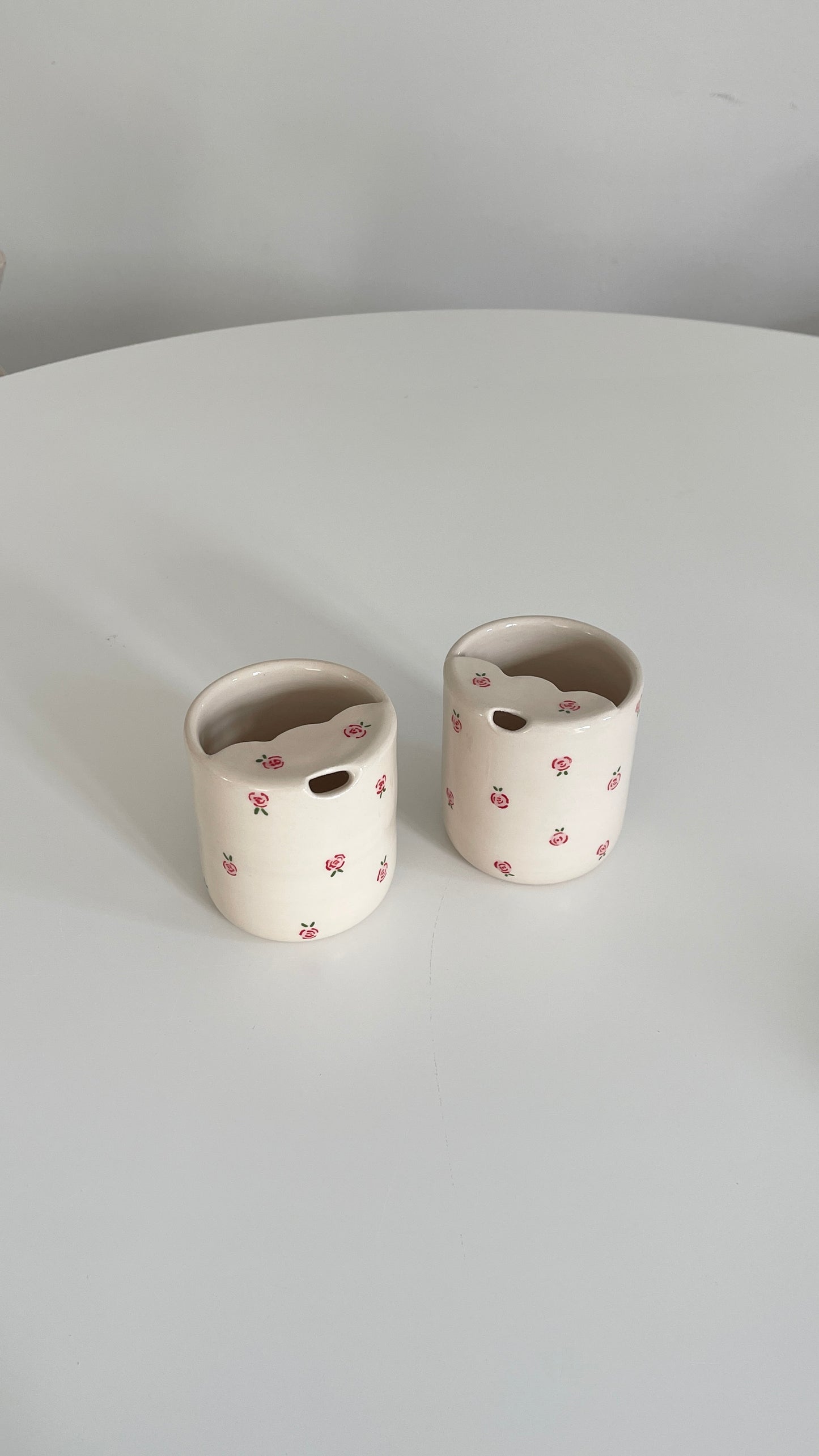 Roses take away cup
