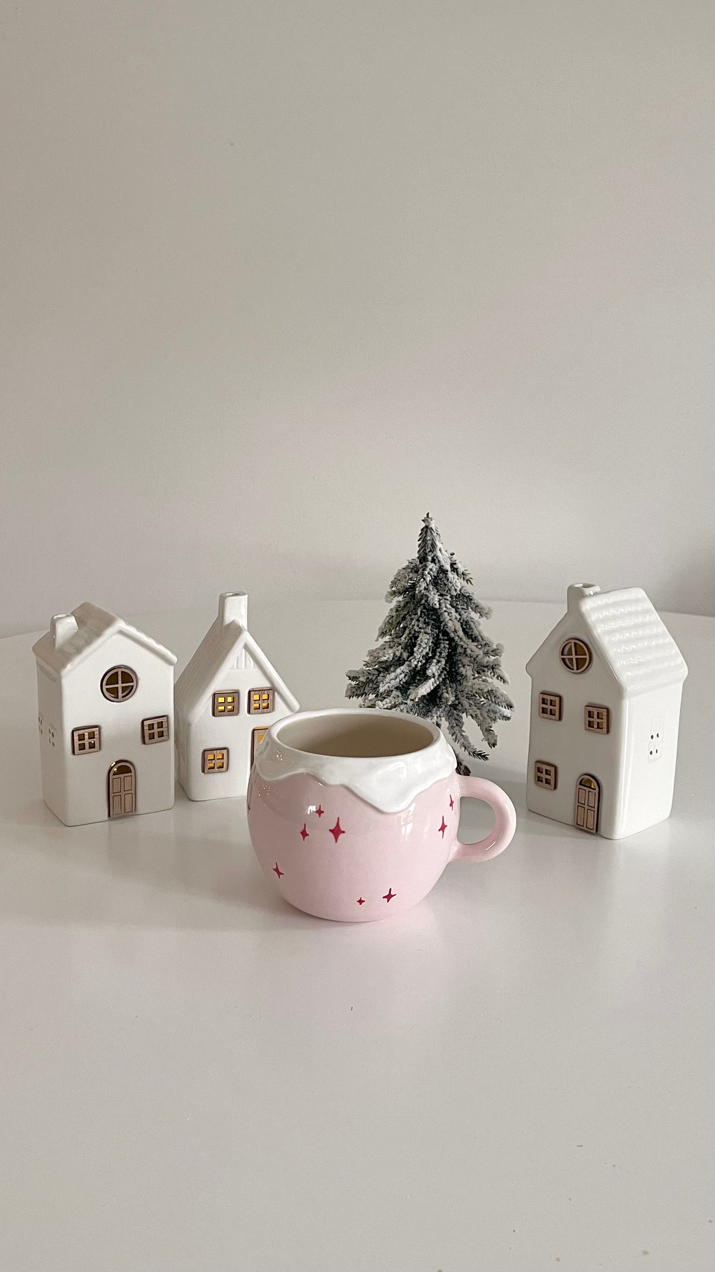 Pink snowy mug