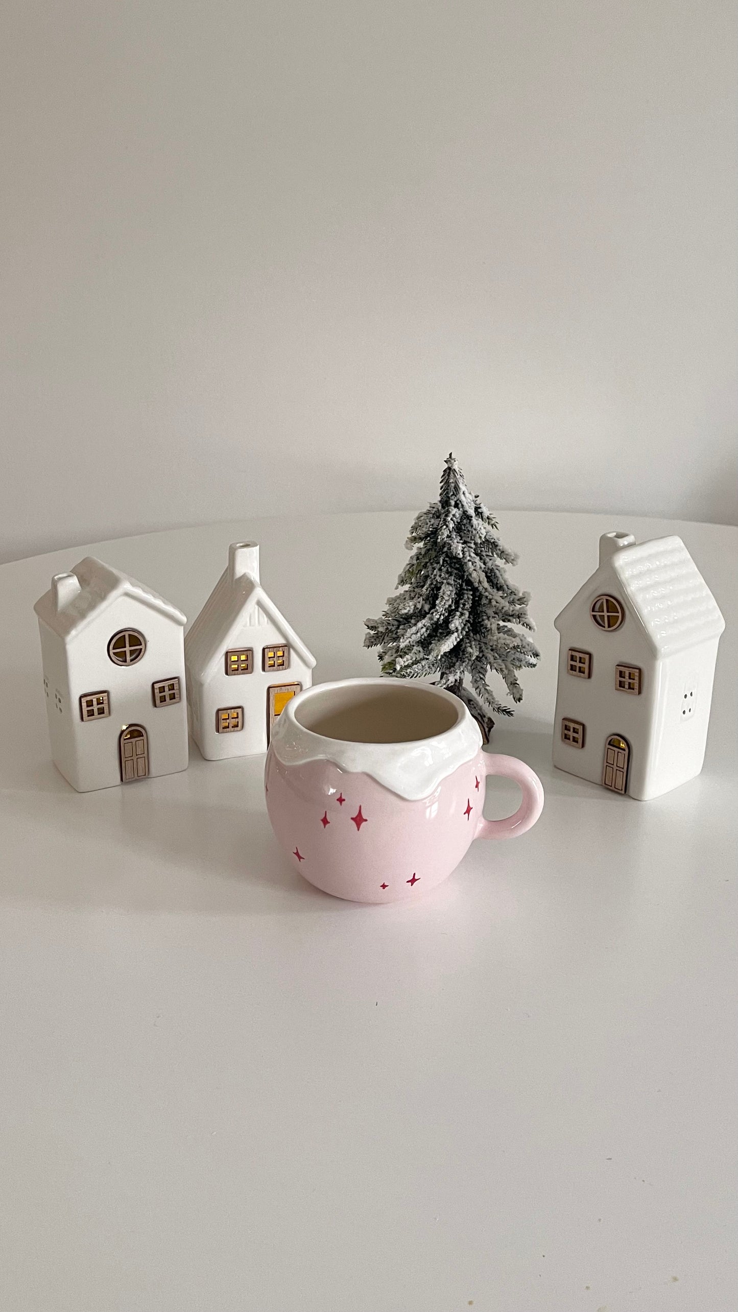 Pink snowy mug