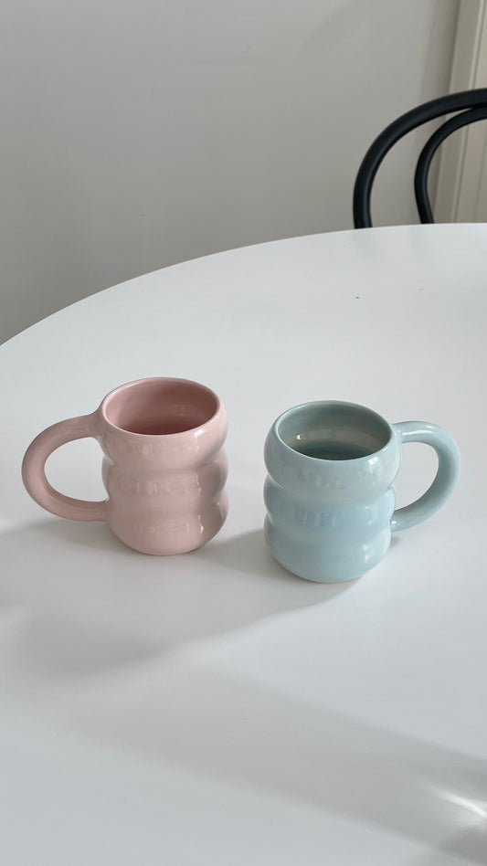 Wavy mug pink